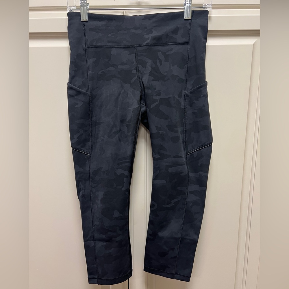 Lululemon camo leggings size 6